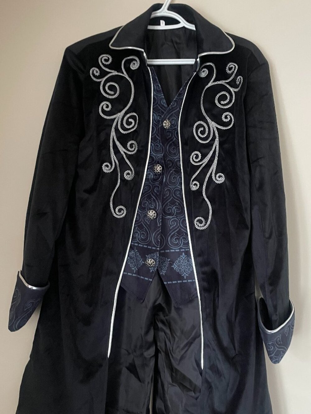 Gothic Vampire Prince Halloween Costume